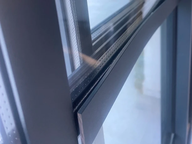 coulissant-atelier-ral-7016-inter-fictifs-2