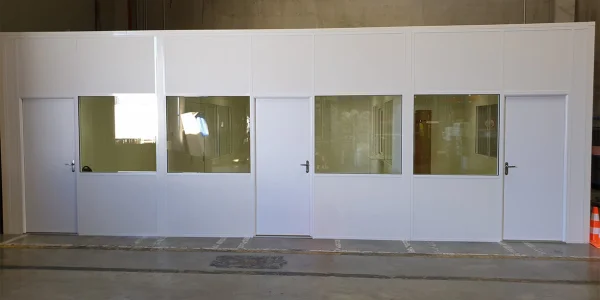 Pose de cloisons modulables pour professionnels