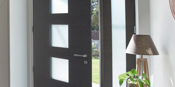 Demander un devis pour vos portes d’entrée bois aluminium