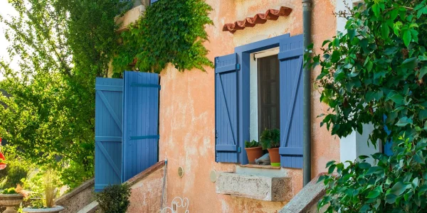 Quand opter pour des volets sur cadre ?