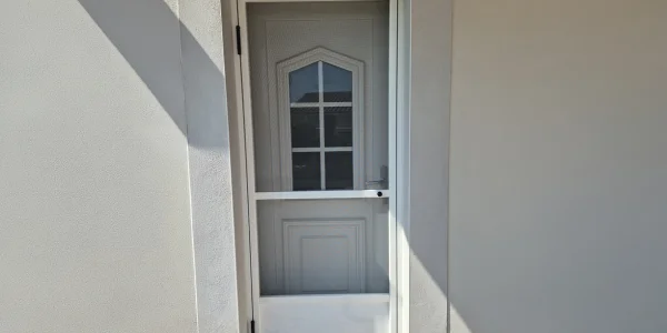 Demander un devis pour votre moustiquaire battante