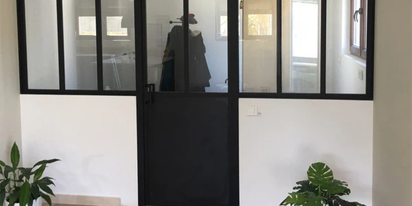 Verrière avec porte